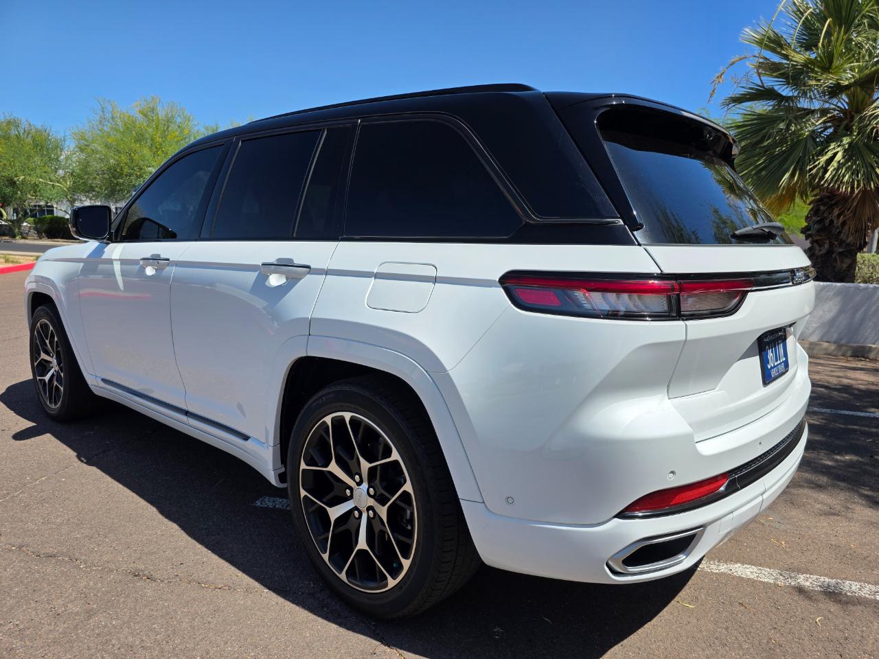 Jeep Grand Cherokee Summit Reserve 4x4 2023