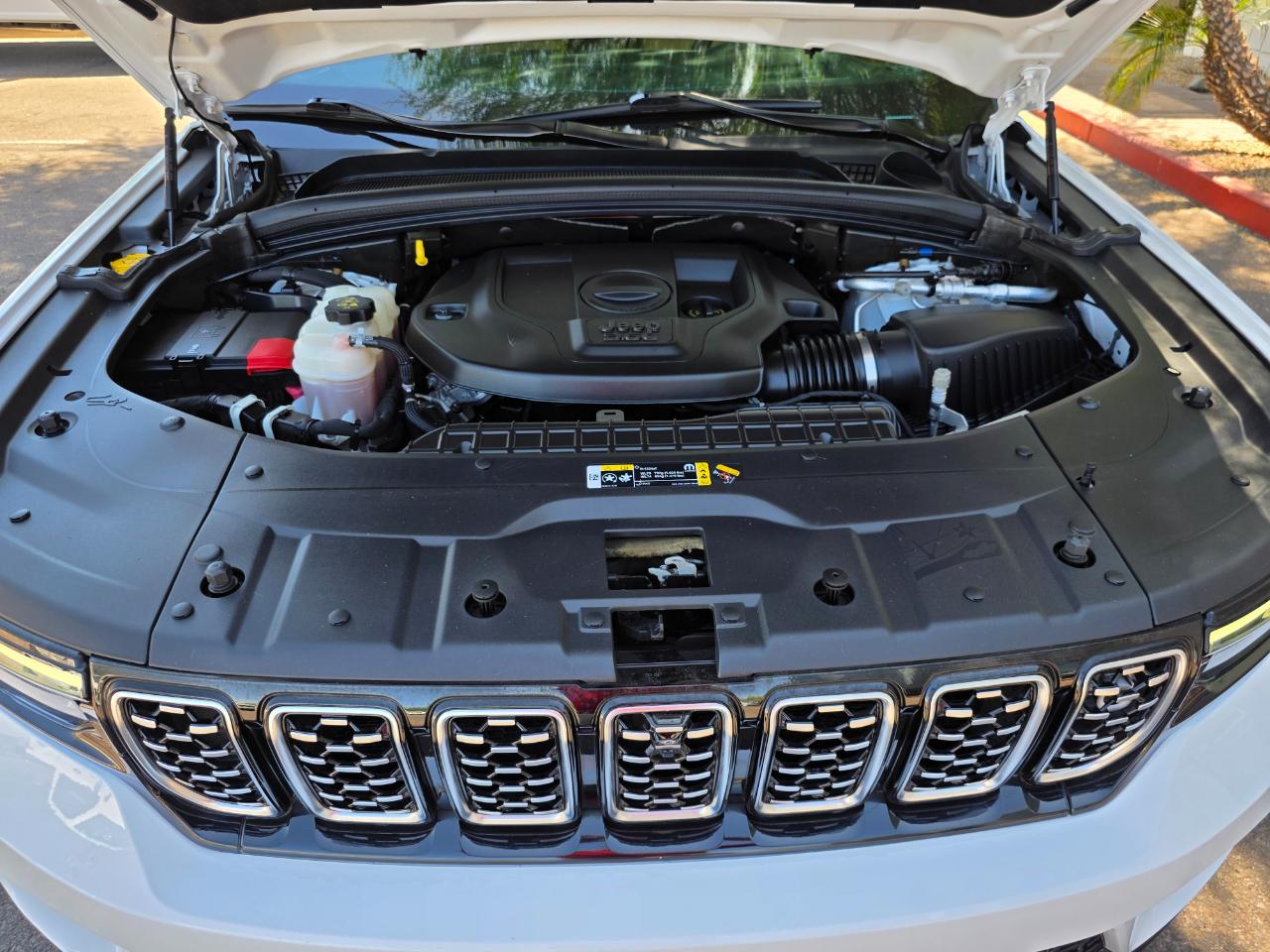 Jeep Grand Cherokee Summit Reserve 4x4 2023