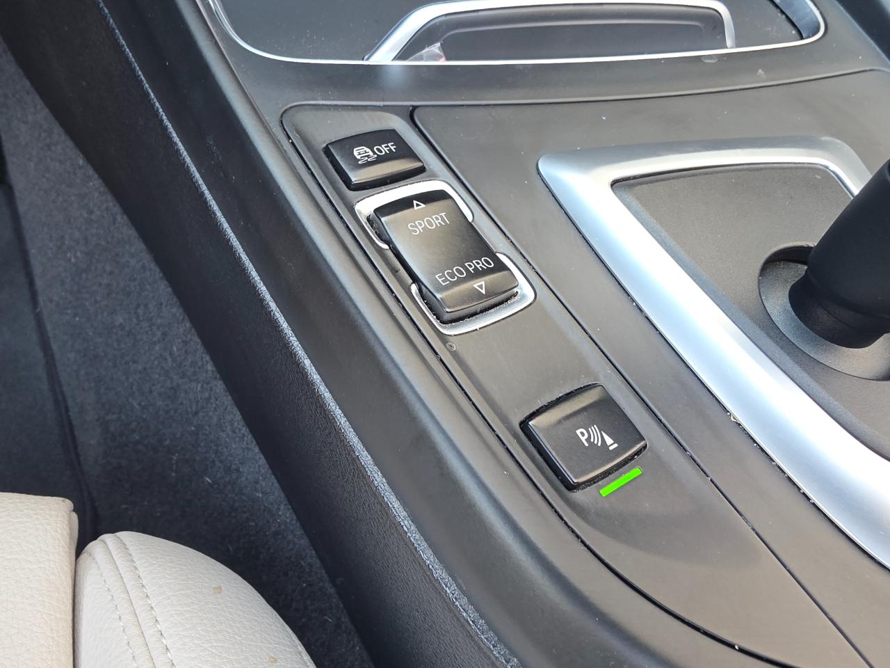 BMW 2-Series 230i Convertible 2020