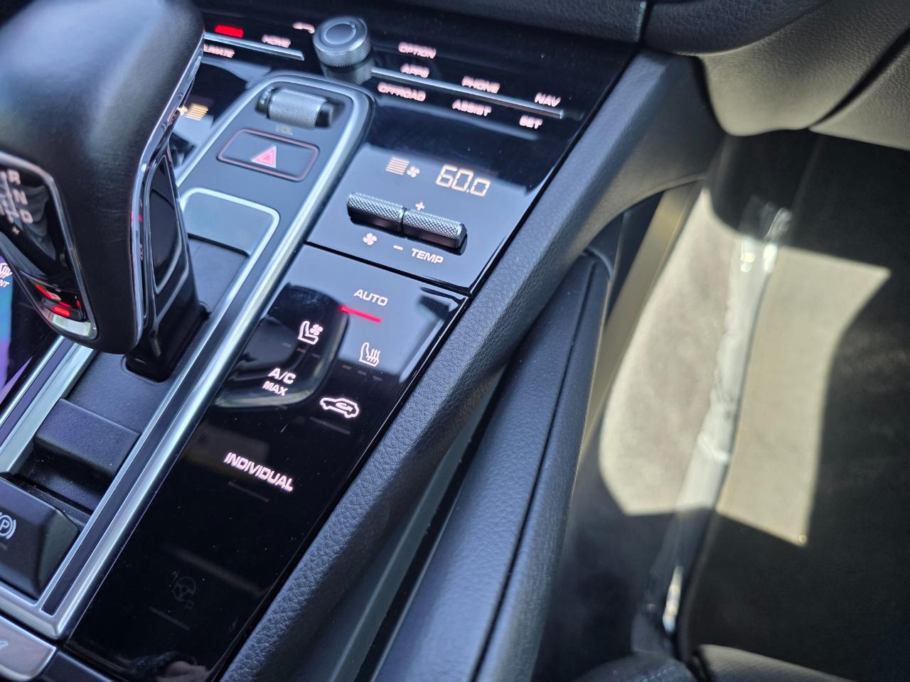 Porsche Cayenne Base 2022