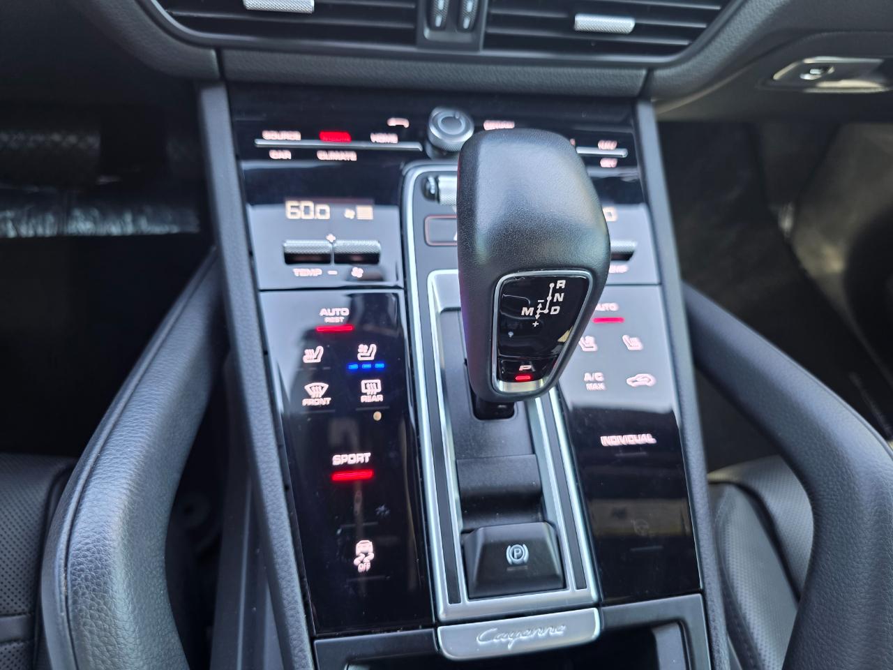 Porsche Cayenne Base 2022