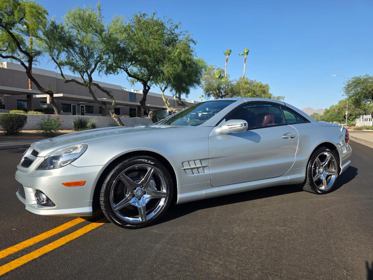 Mercedes-Benz SL-Class SL550 2011