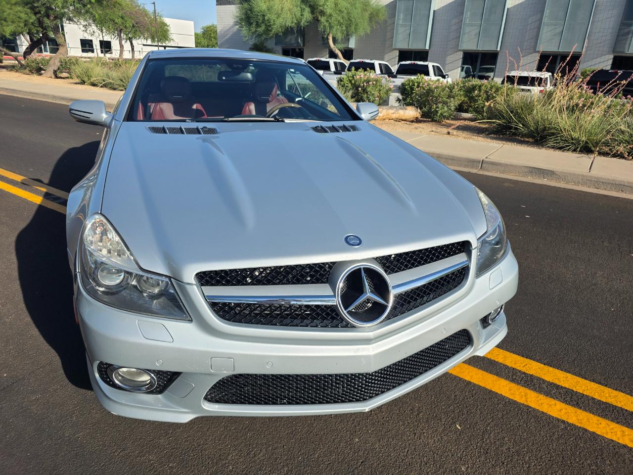 Mercedes-Benz SL-Class SL550 2011