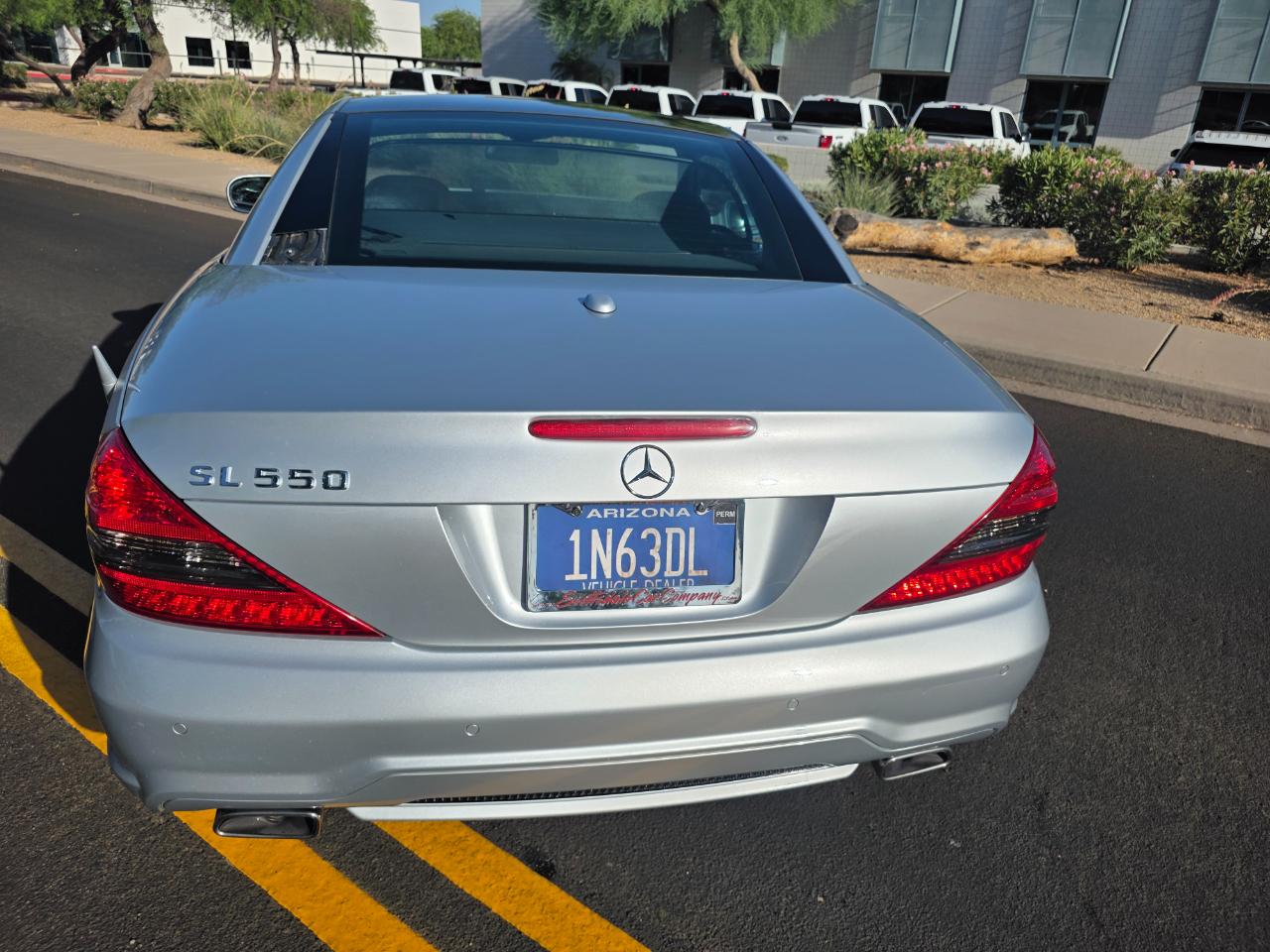 Mercedes-Benz SL-Class SL550 2011