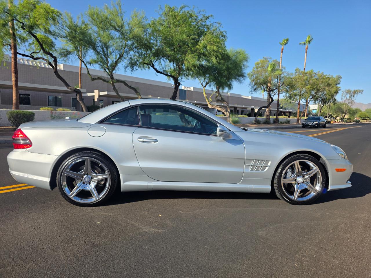 Mercedes-Benz SL-Class SL550 2011
