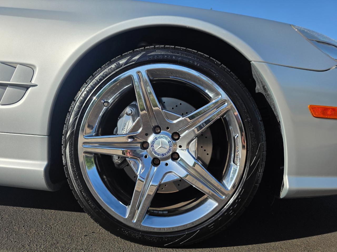 Mercedes-Benz SL-Class SL550 2011