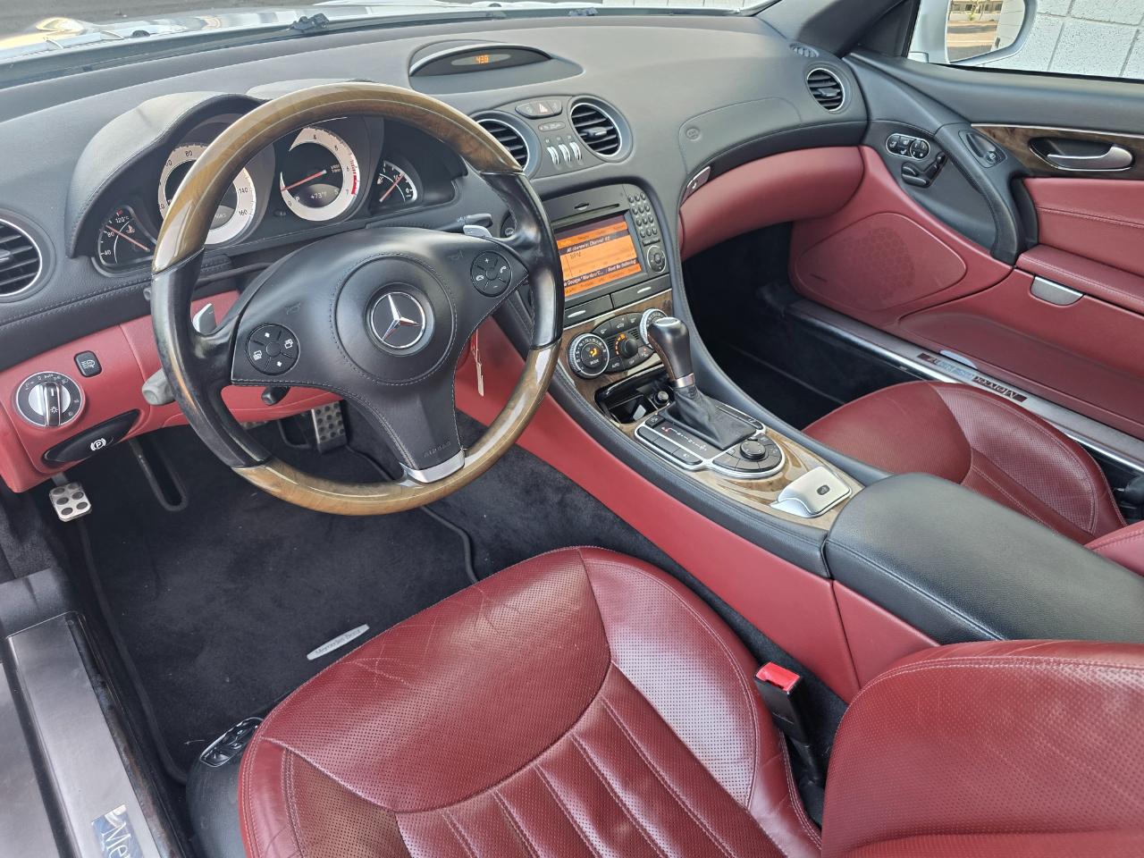 Mercedes-Benz SL-Class SL550 2011