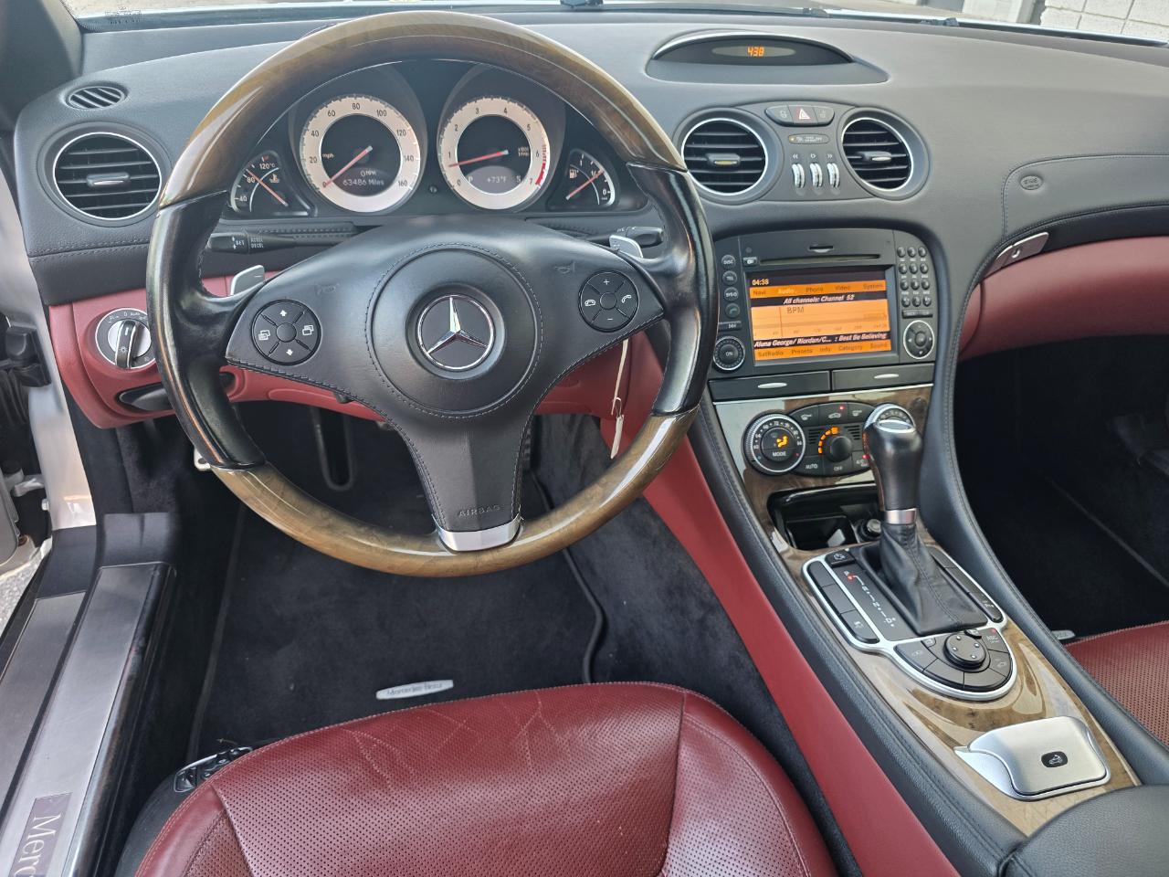 Mercedes-Benz SL-Class SL550 2011