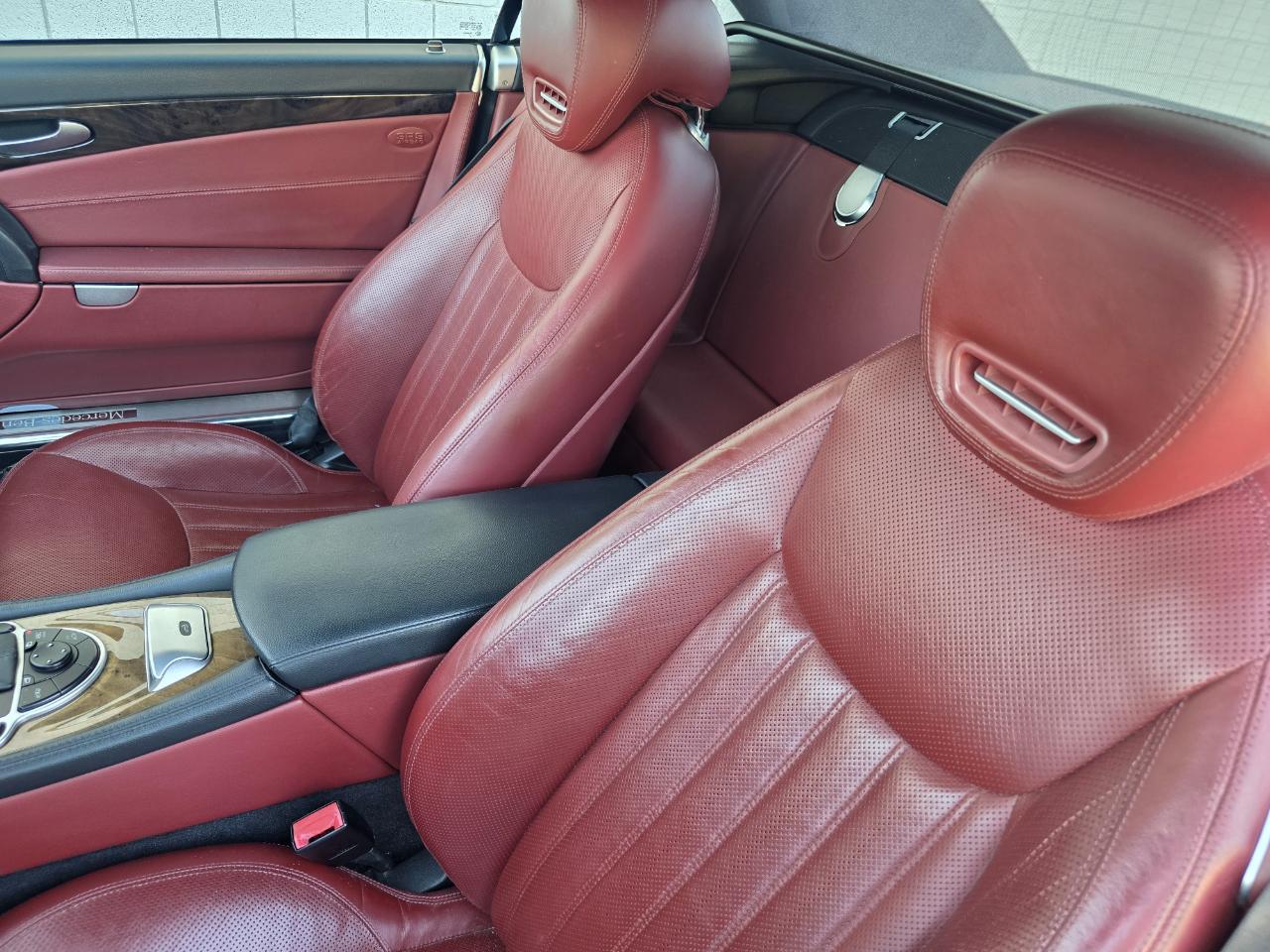 Mercedes-Benz SL-Class SL550 2011