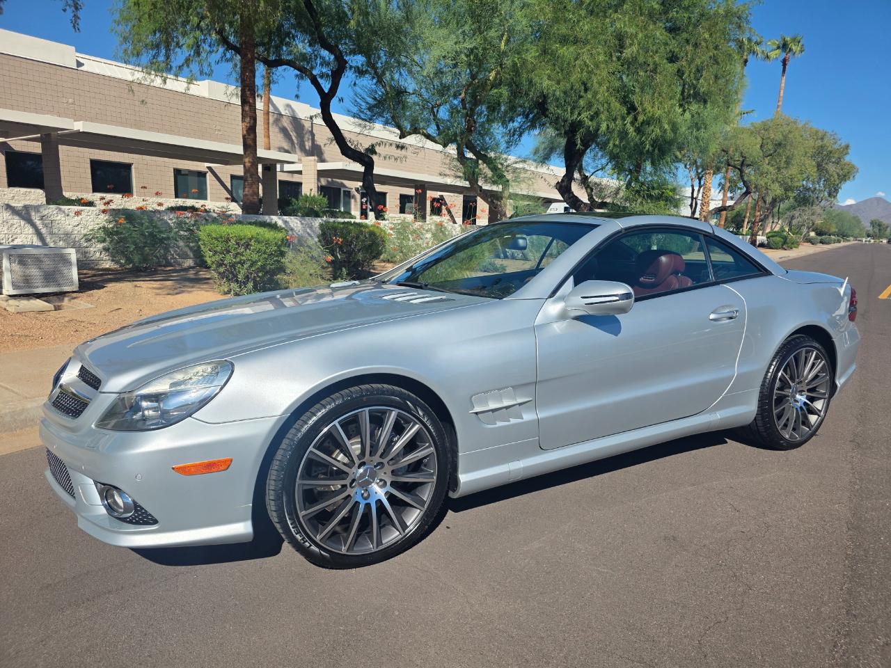 Mercedes-Benz SL-Class SL550 2011