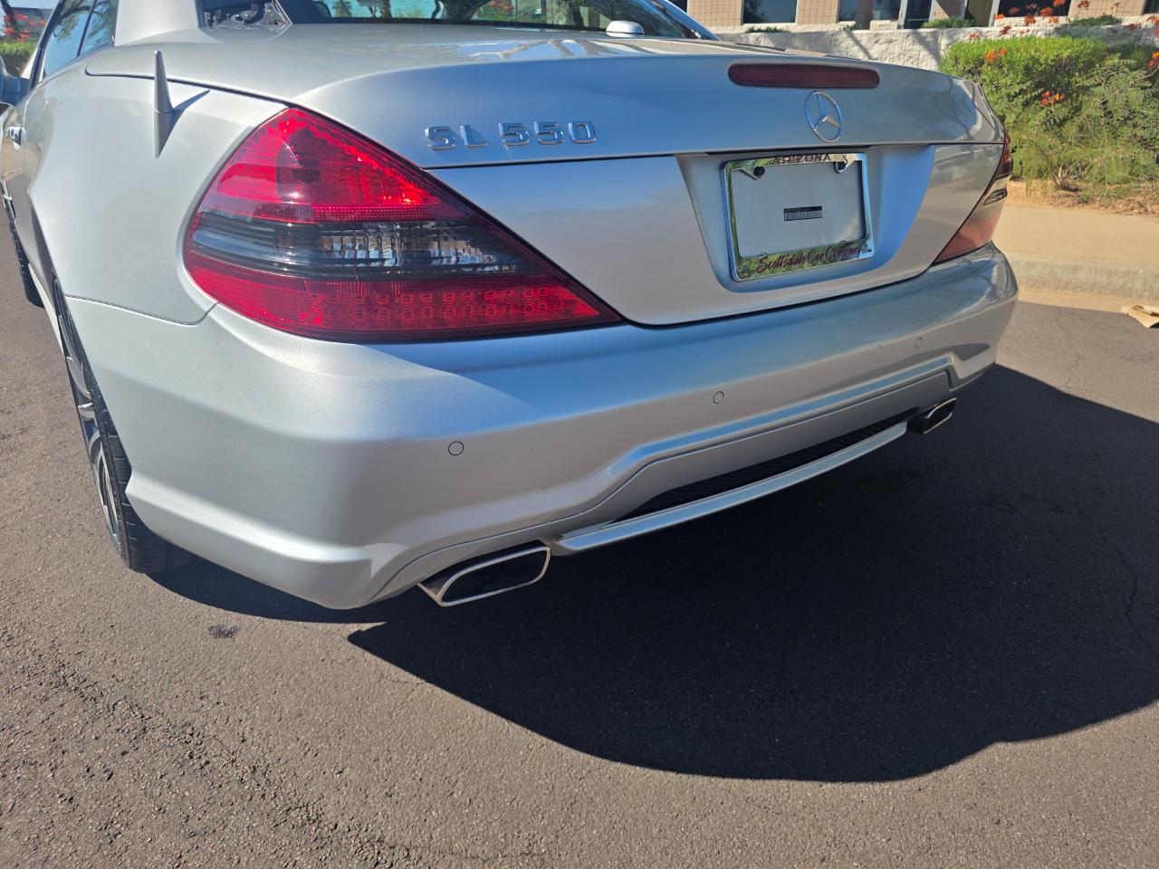 Mercedes-Benz SL-Class SL550 2011
