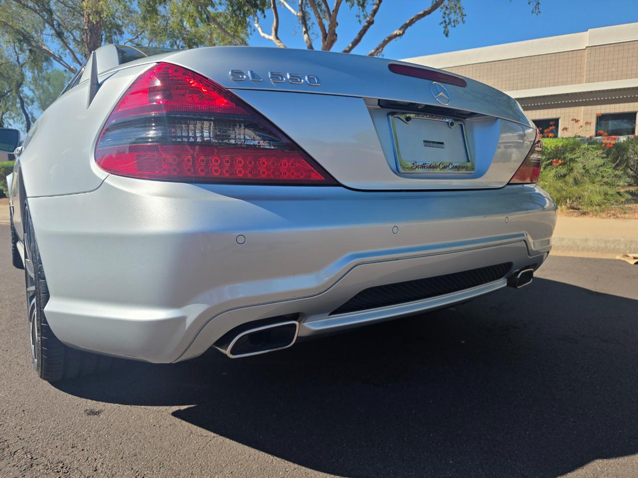 Mercedes-Benz SL-Class SL550 2011