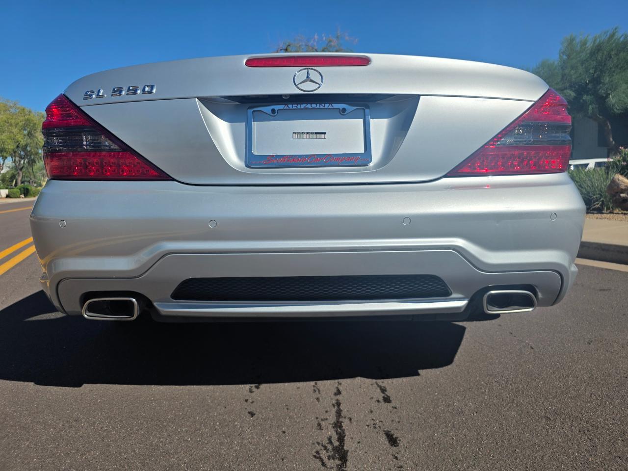 Mercedes-Benz SL-Class SL550 2011