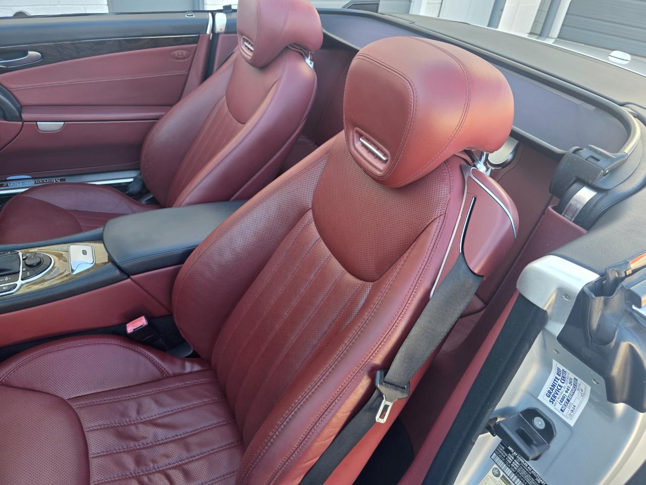 Mercedes-Benz SL-Class SL550 2011