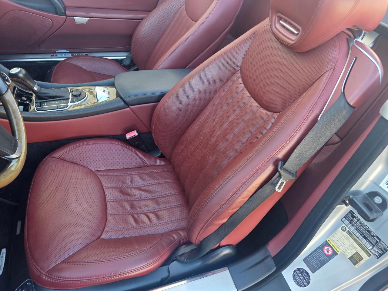 Mercedes-Benz SL-Class SL550 2011