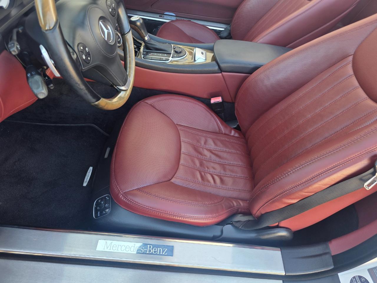 Mercedes-Benz SL-Class SL550 2011