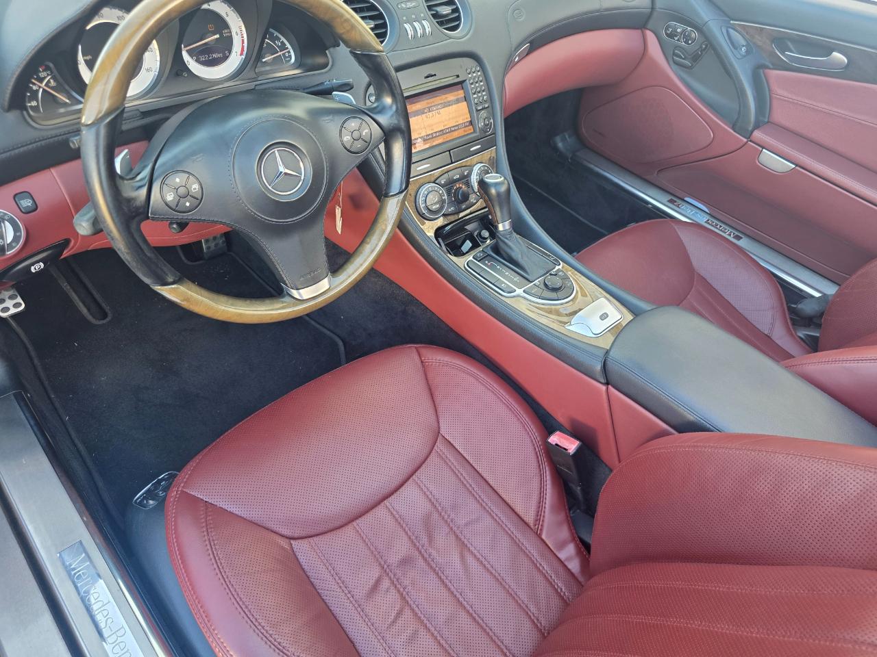 Mercedes-Benz SL-Class SL550 2011