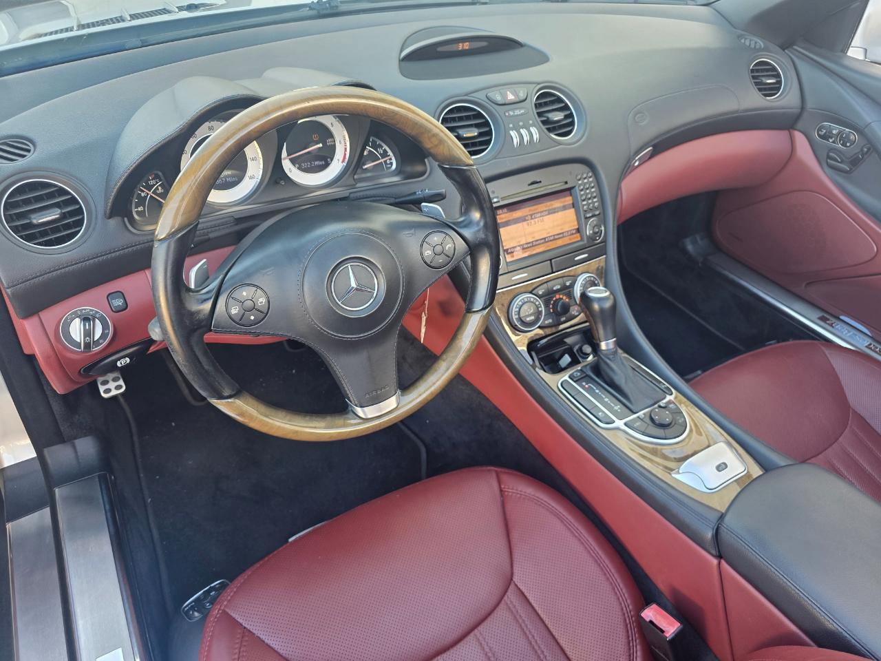 Mercedes-Benz SL-Class SL550 2011