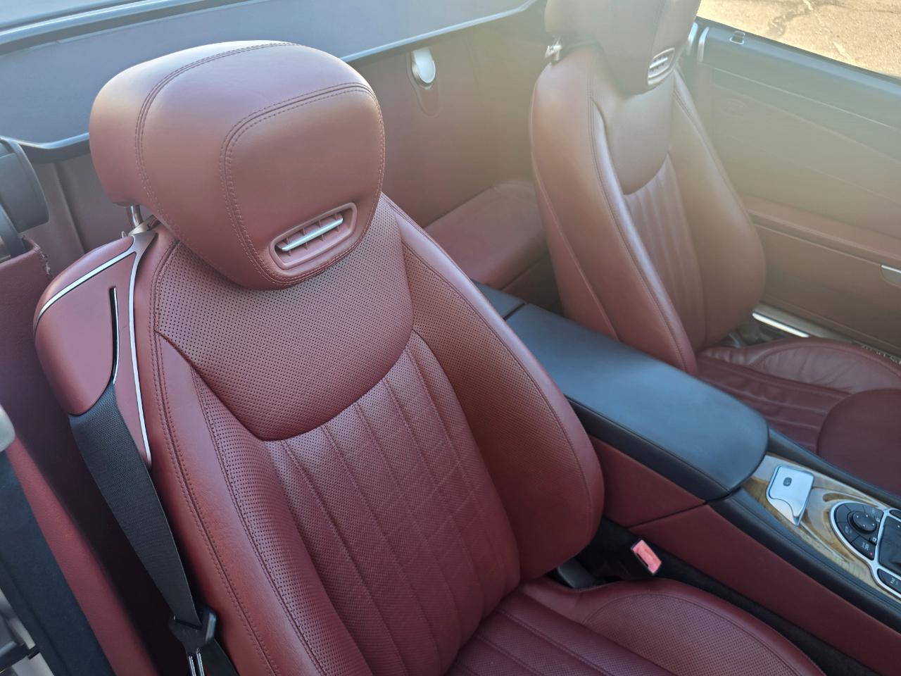 Mercedes-Benz SL-Class SL550 2011