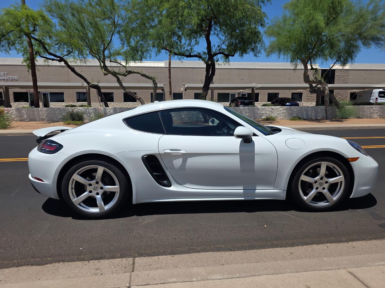 Porsche 718 Cayman Coupe 2018