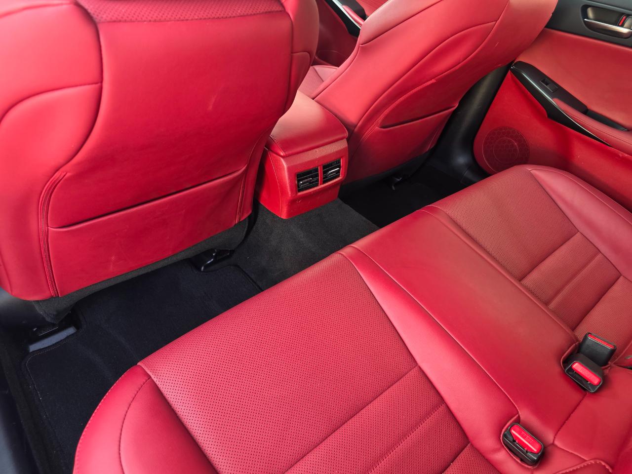Lexus IS F SPORT 350 RWD 2023