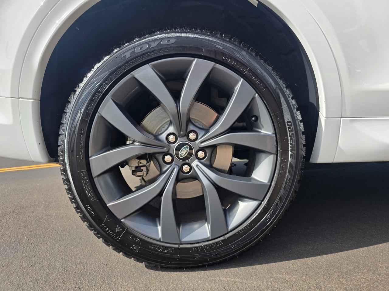 Land Rover Discovery Sport R-Dynamic SE 2022