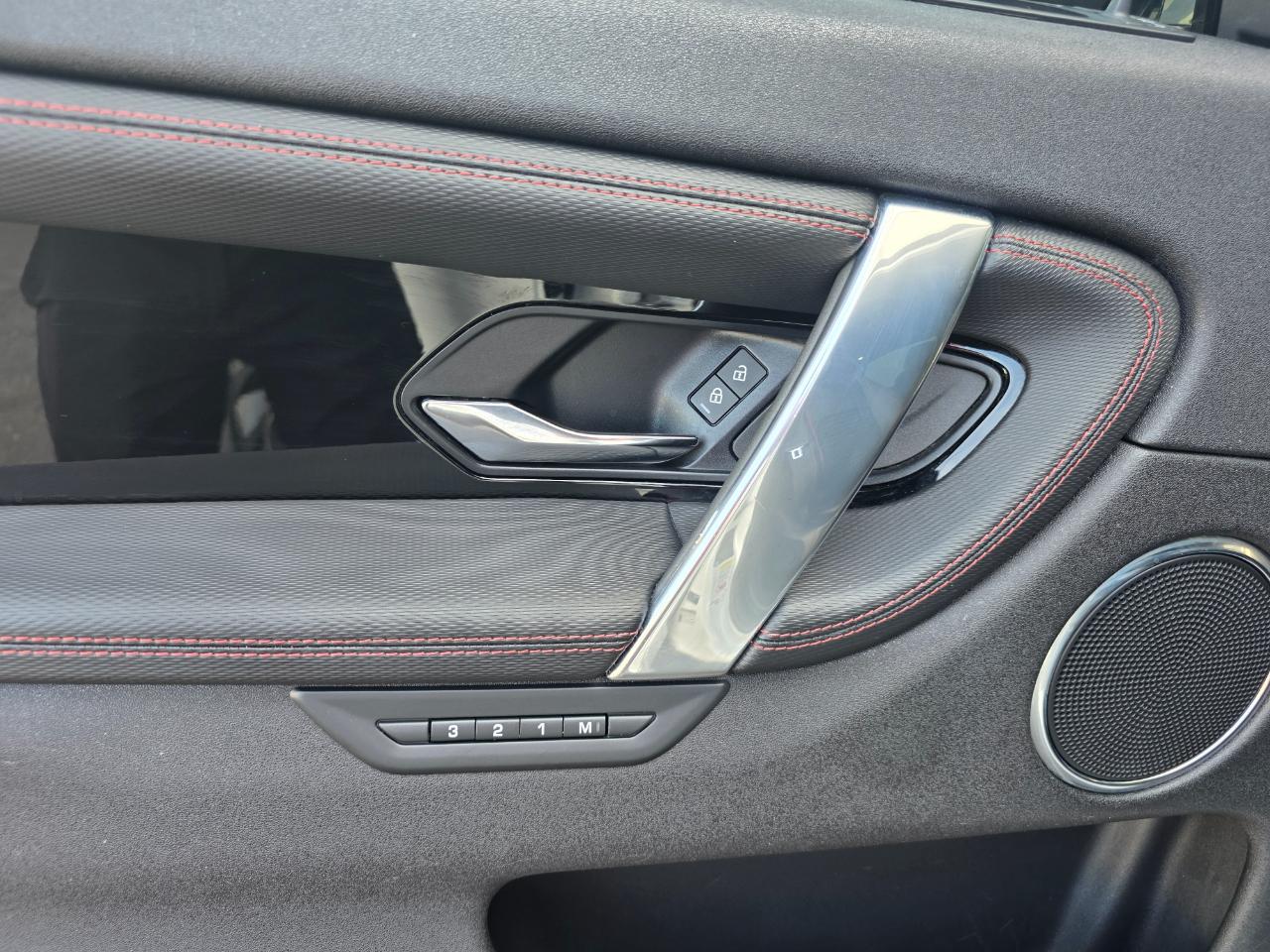 Land Rover Discovery Sport R-Dynamic SE 2022