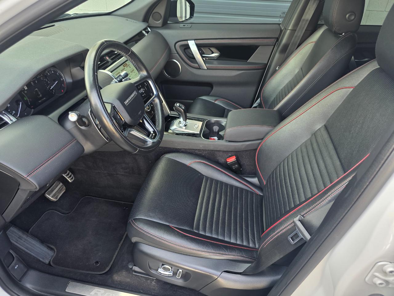 Land Rover Discovery Sport R-Dynamic SE 2022