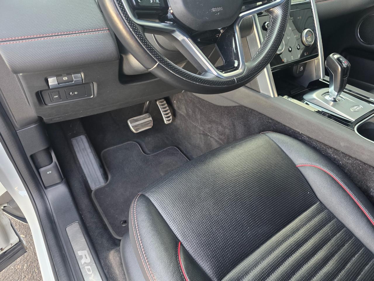 Land Rover Discovery Sport R-Dynamic SE 2022