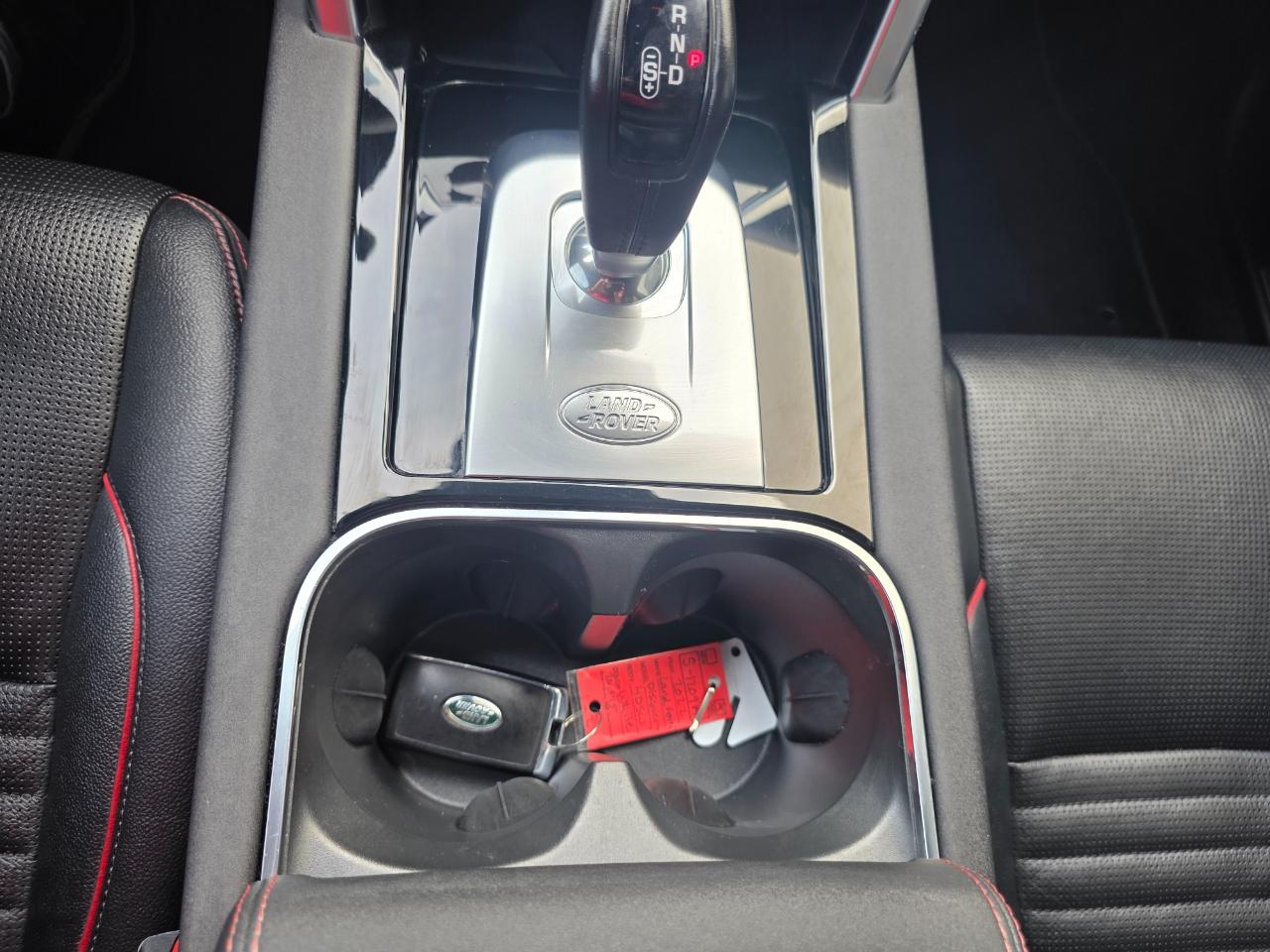 Land Rover Discovery Sport R-Dynamic SE 2022