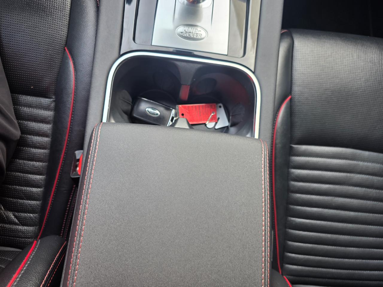 Land Rover Discovery Sport R-Dynamic SE 2022