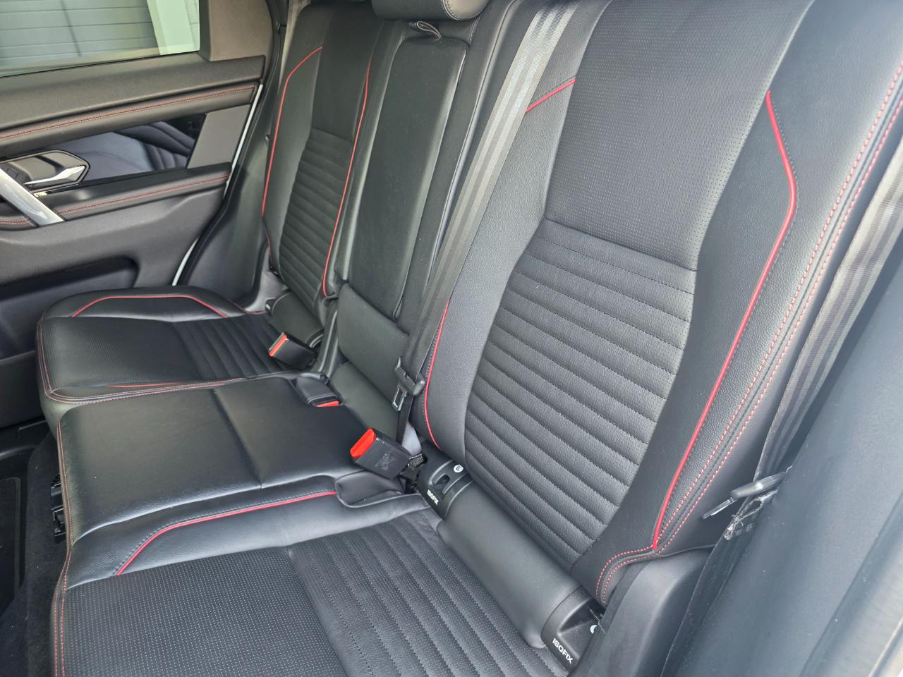 Land Rover Discovery Sport R-Dynamic SE 2022