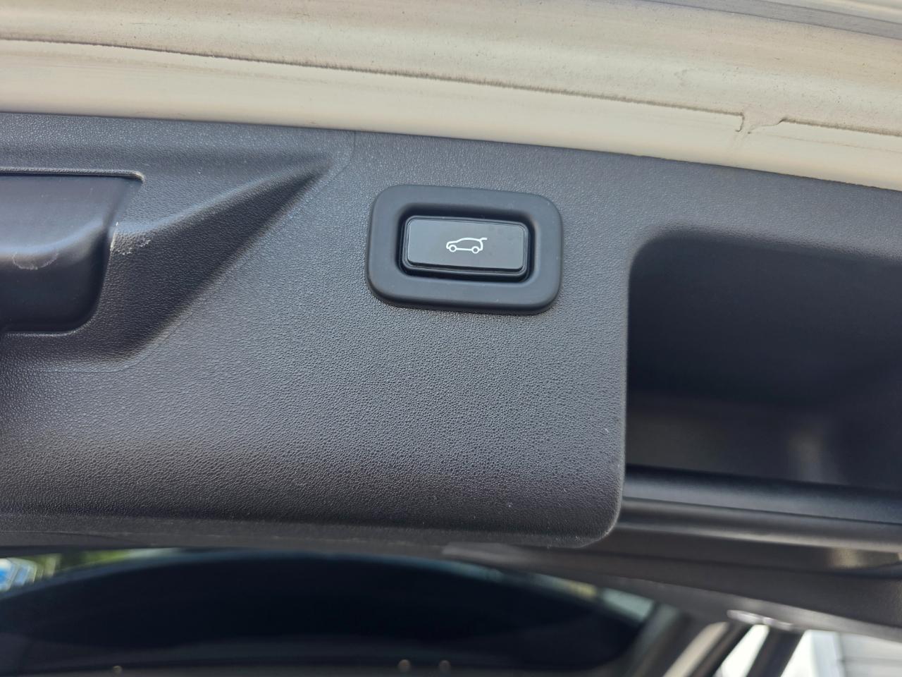 Land Rover Discovery Sport R-Dynamic SE 2022