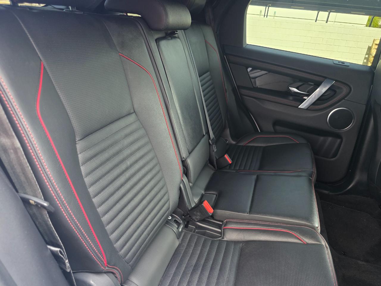 Land Rover Discovery Sport R-Dynamic SE 2022