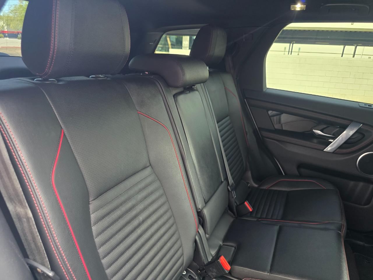 Land Rover Discovery Sport R-Dynamic SE 2022