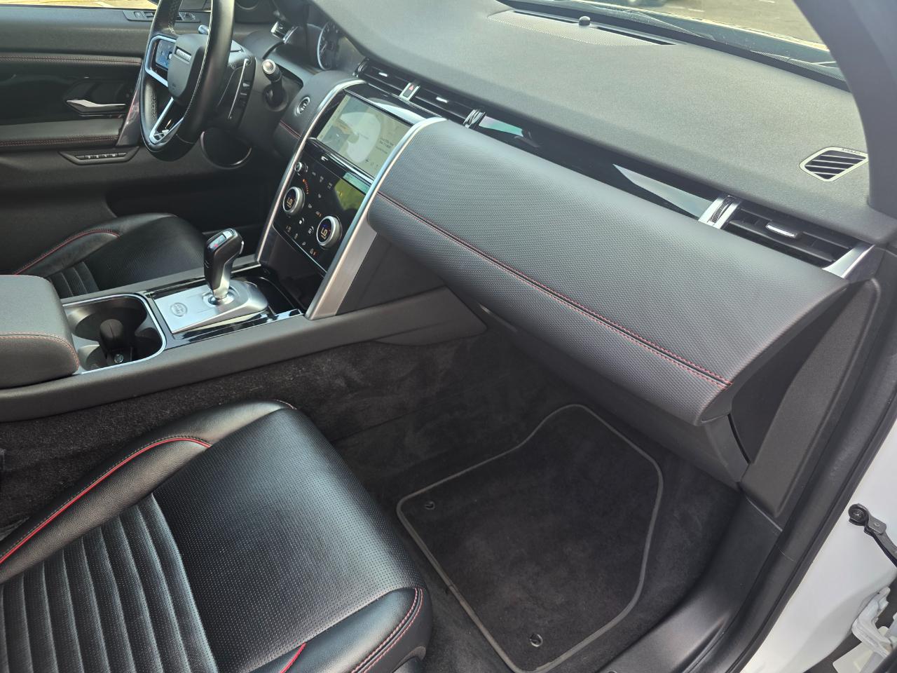 Land Rover Discovery Sport R-Dynamic SE 2022