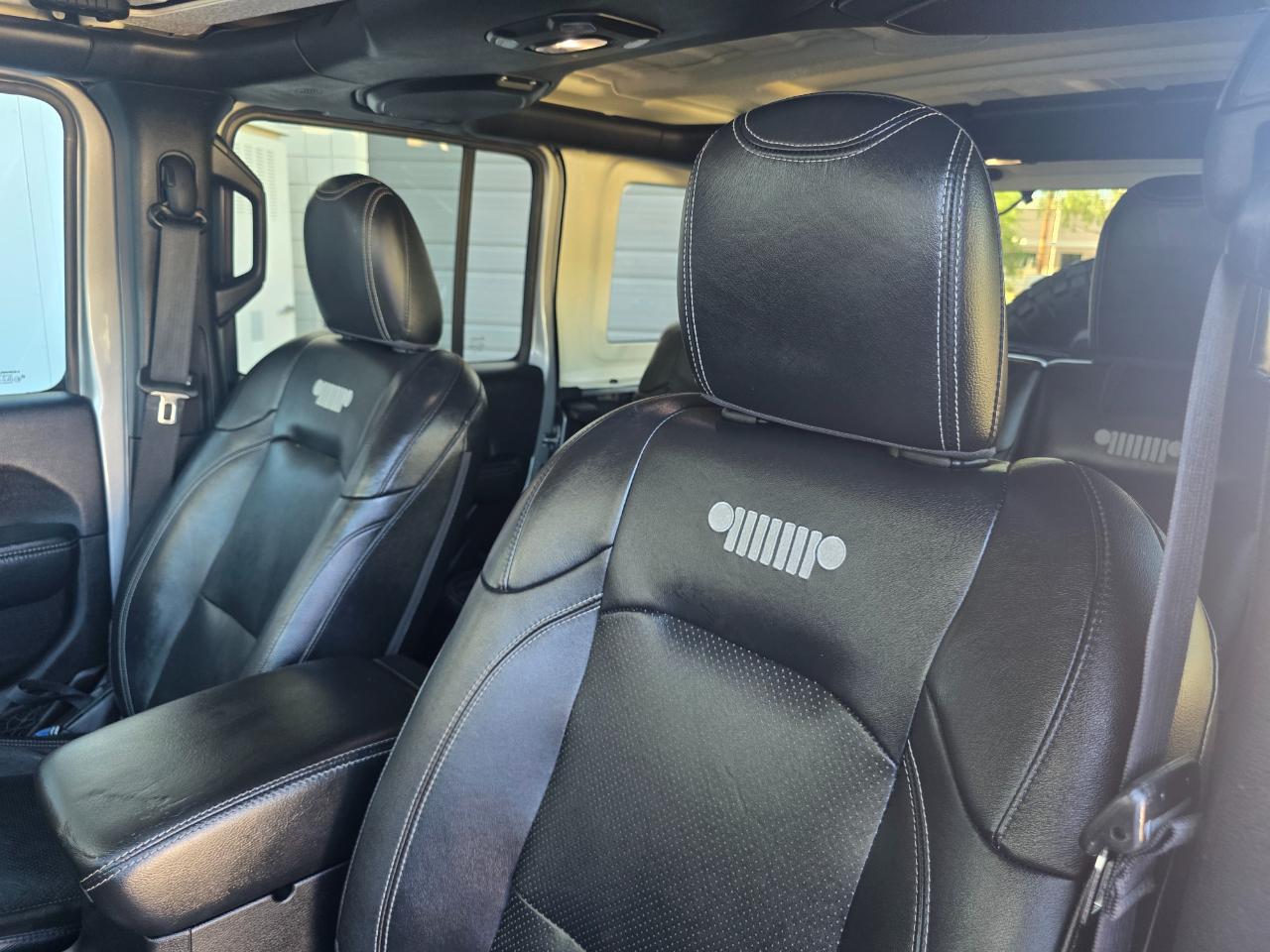 Jeep Wrangler Unlimited Sahara 2018