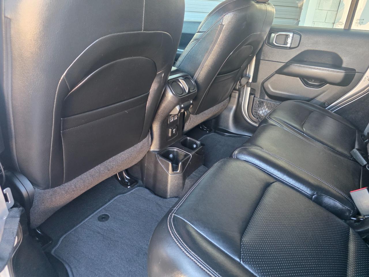 Jeep Wrangler Unlimited Sahara 2018