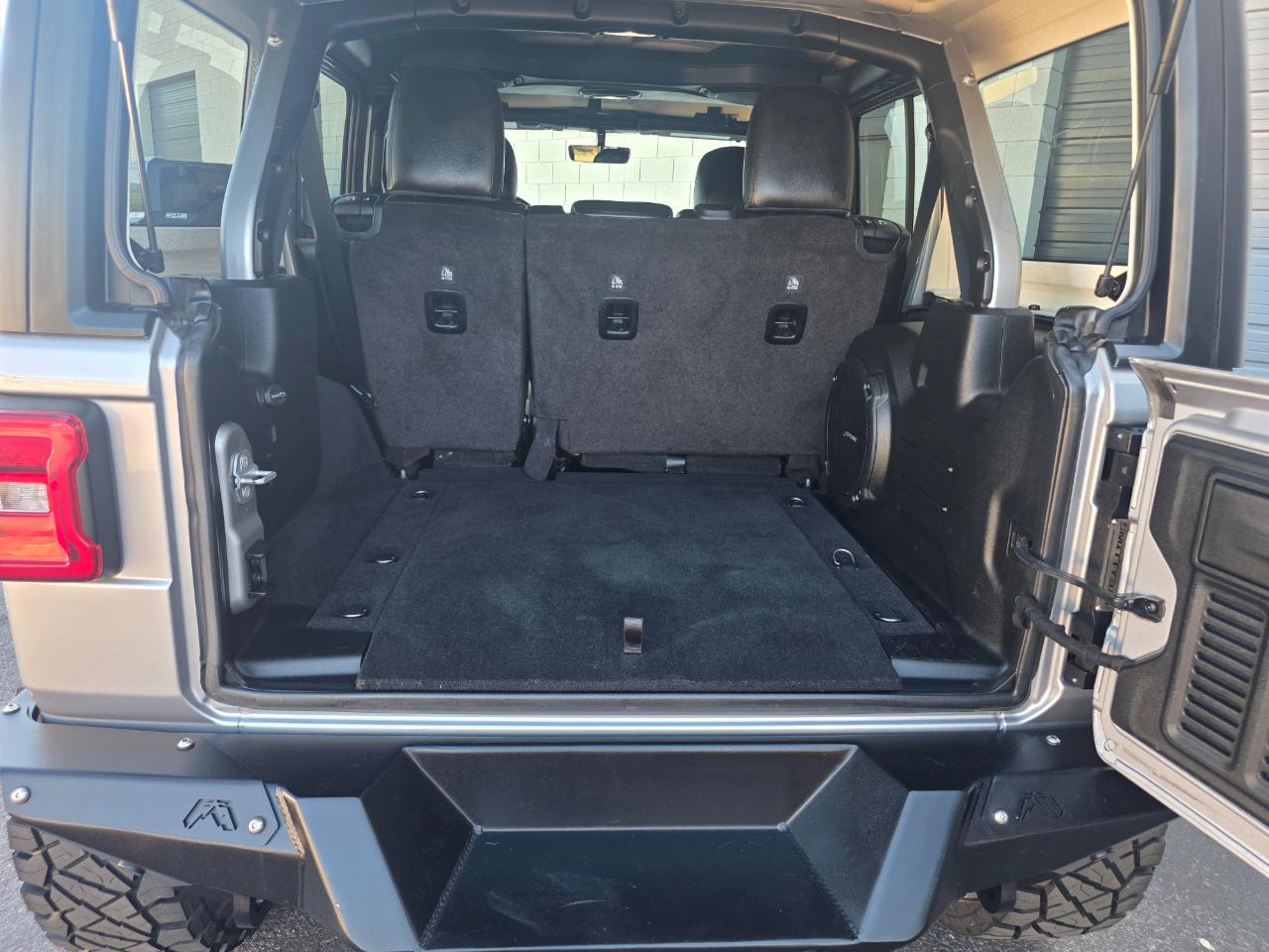 Jeep Wrangler Unlimited Sahara 2018