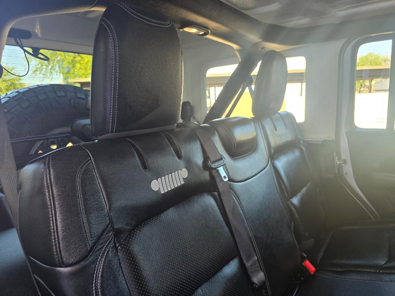 Jeep Wrangler Unlimited Sahara 2018