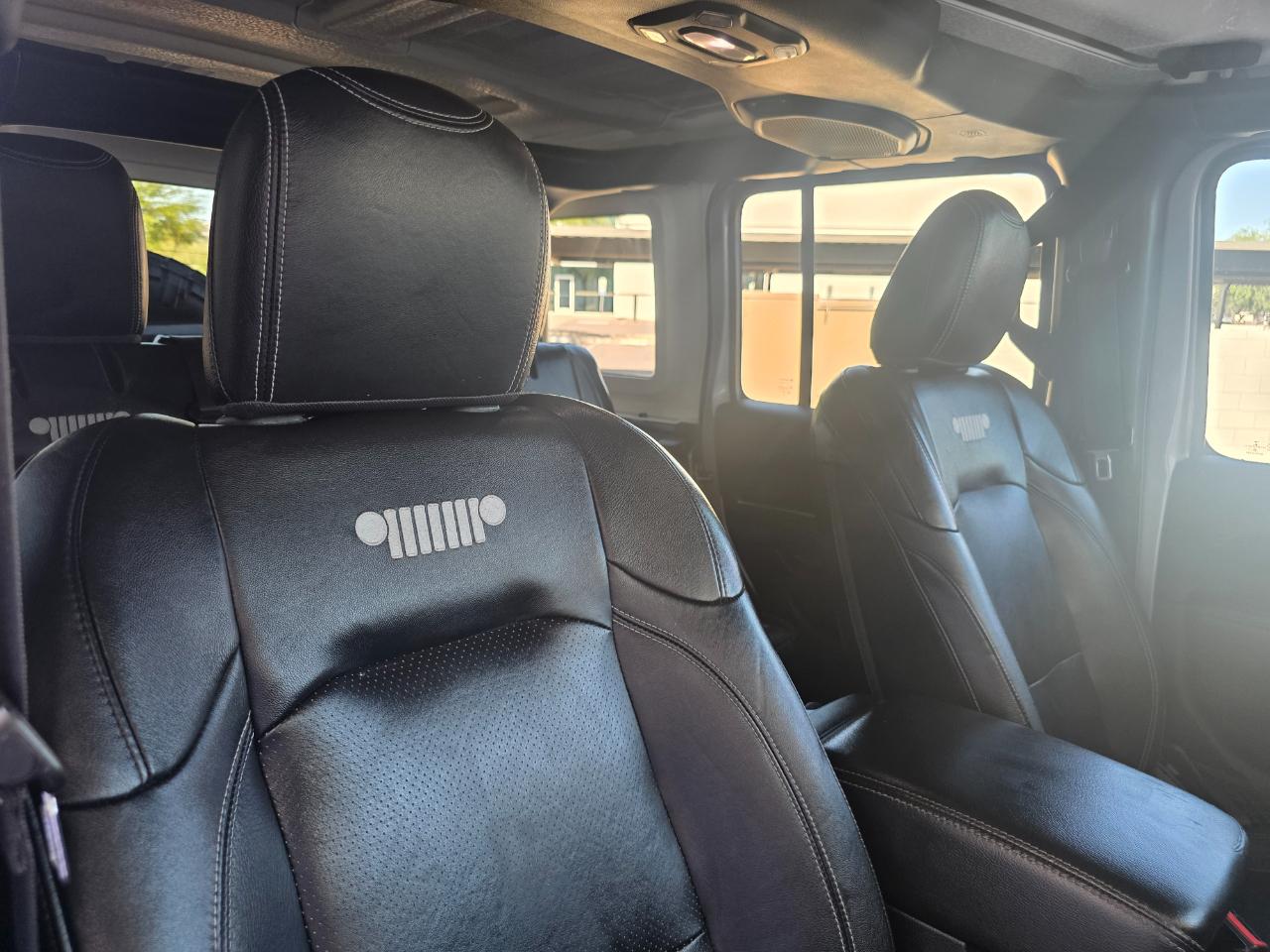 Jeep Wrangler Unlimited Sahara 2018