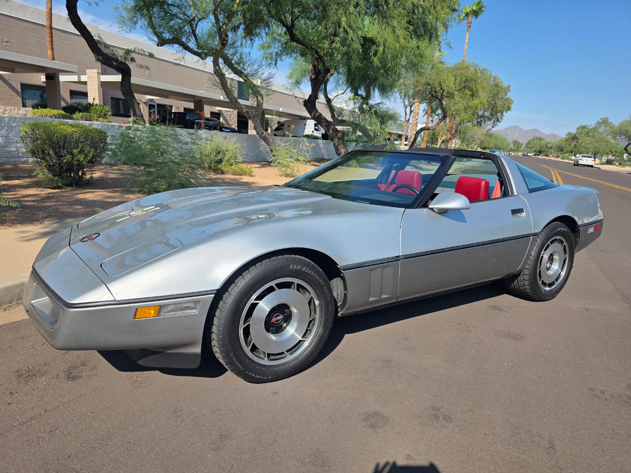 Chevrolet Corvette Coupe 1984