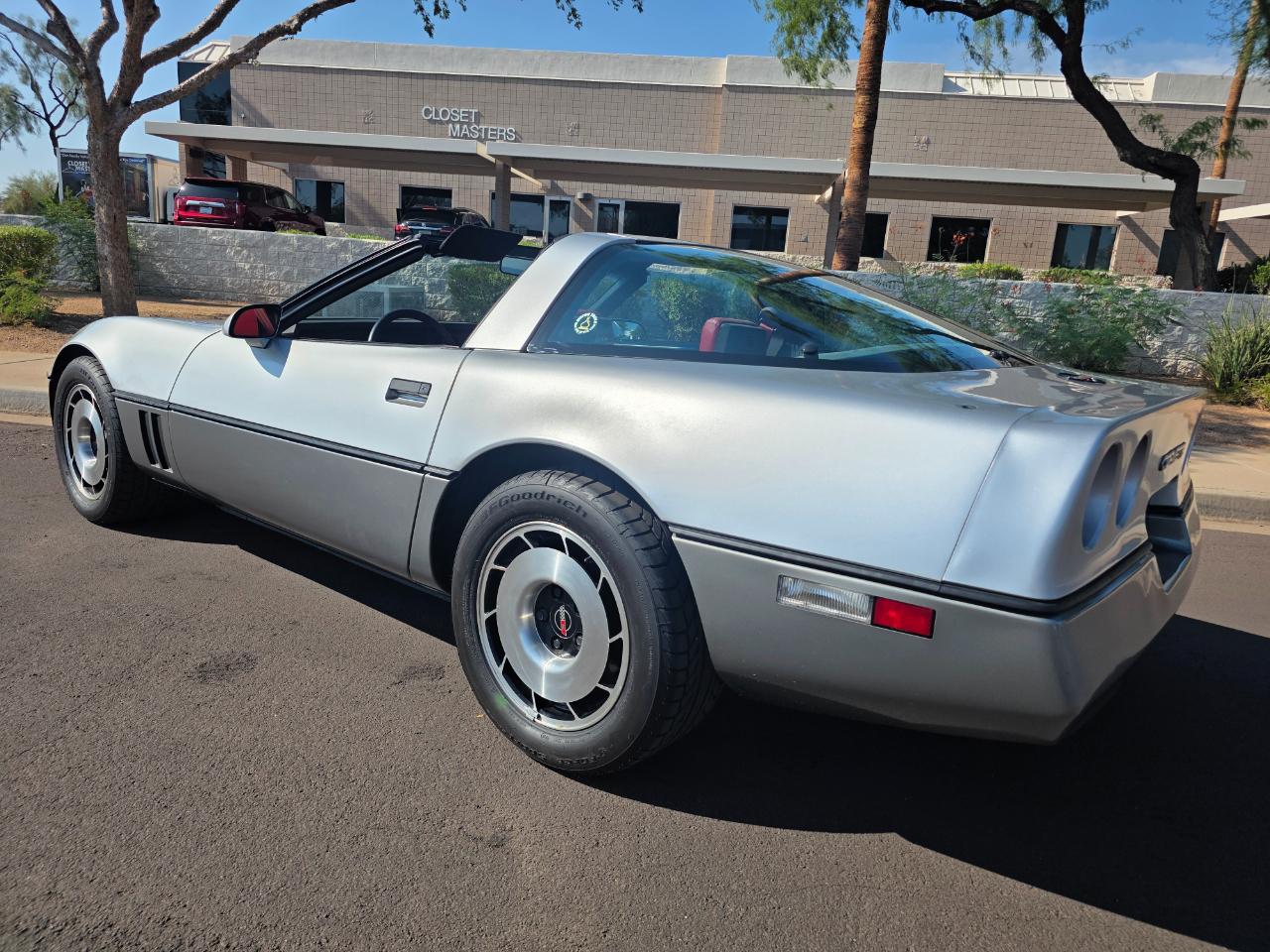 Chevrolet Corvette Coupe 1984
