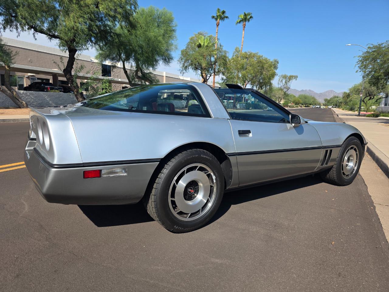 Chevrolet Corvette Coupe 1984