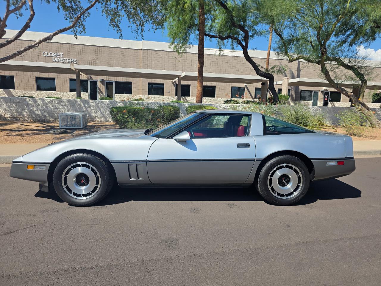 Chevrolet Corvette Coupe 1984