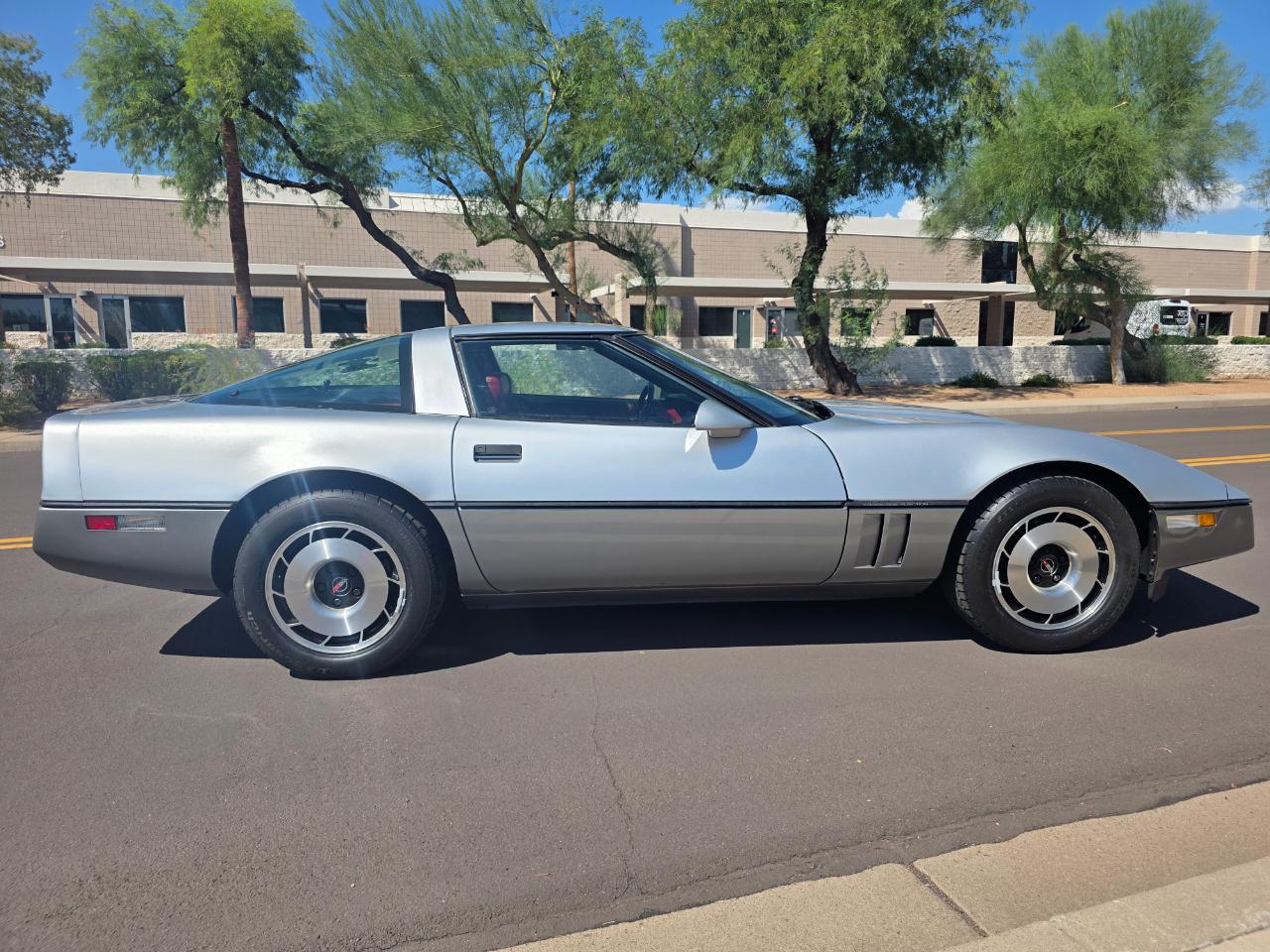 Chevrolet Corvette Coupe 1984