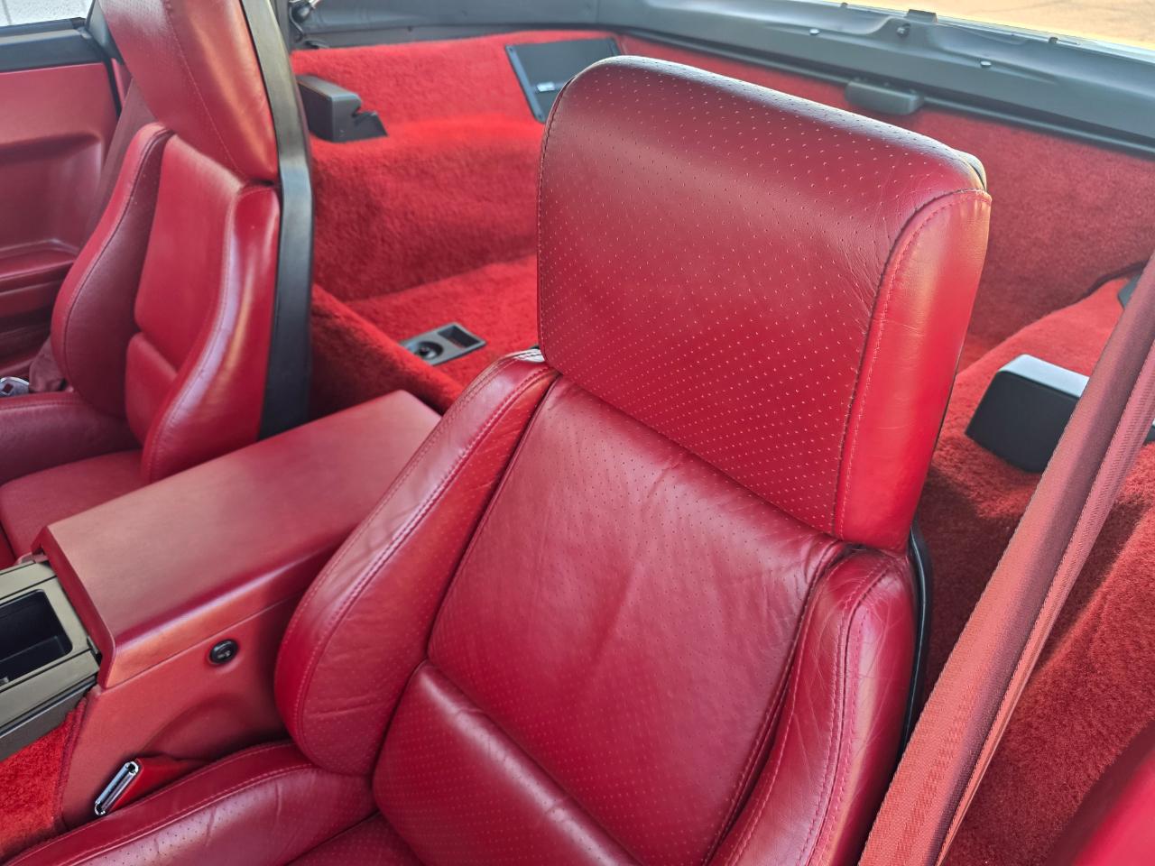 Chevrolet Corvette Coupe 1984