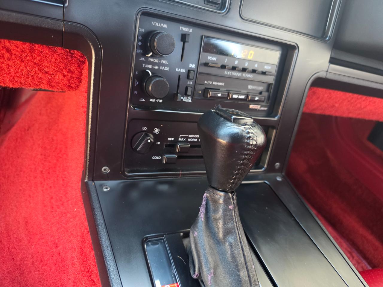 Chevrolet Corvette Coupe 1984