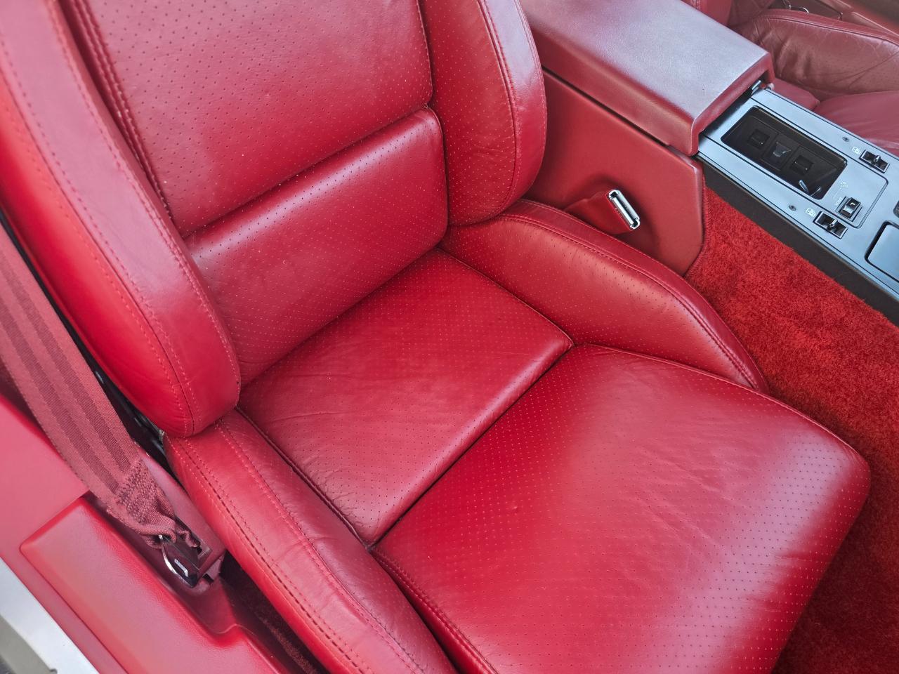 Chevrolet Corvette Coupe 1984