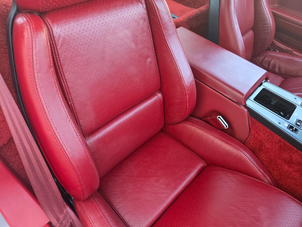 Chevrolet Corvette Coupe 1984